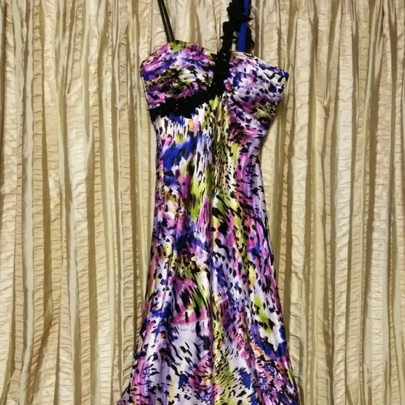 Night Way Collections Dresses & Skirts - Size 8 NightWay Purple One-Shoulder Formal Prom Dress